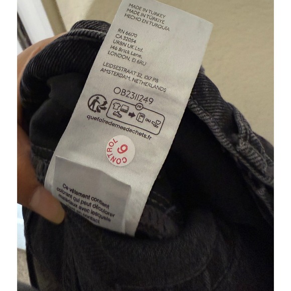 NWT Anthropologie Pilcro The Devon Rhinestone Distressed Denim Shorts Festival - Picture 9 of 9